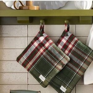 Hearth & Hand Magnolia 2pcChristmas Plaid Potholders